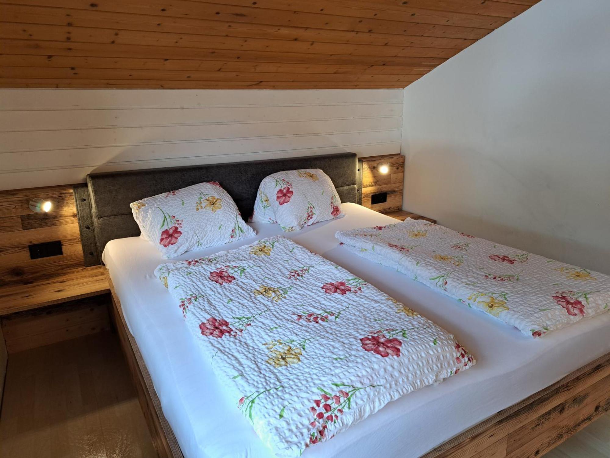 Appartement Haus Gatterer Obertilliach Buitenkant foto