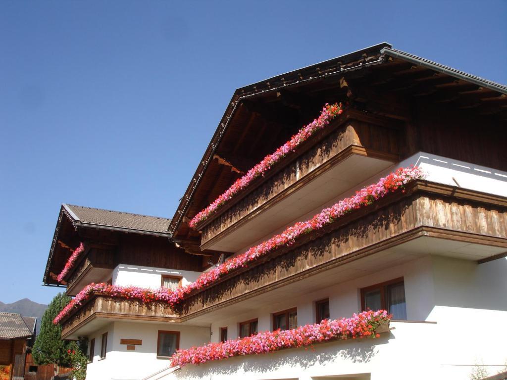 Appartement Haus Gatterer Obertilliach Buitenkant foto