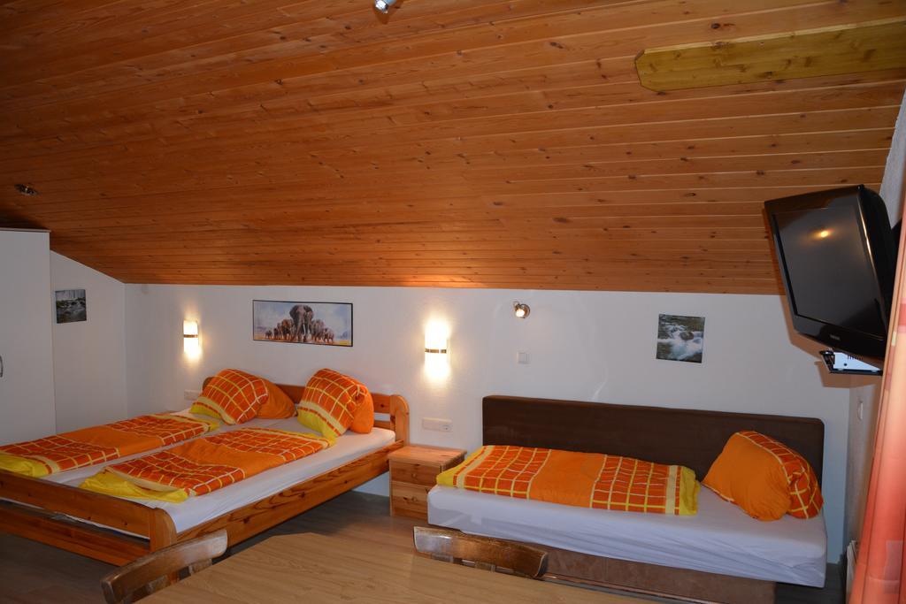 Appartement Haus Gatterer Obertilliach Buitenkant foto
